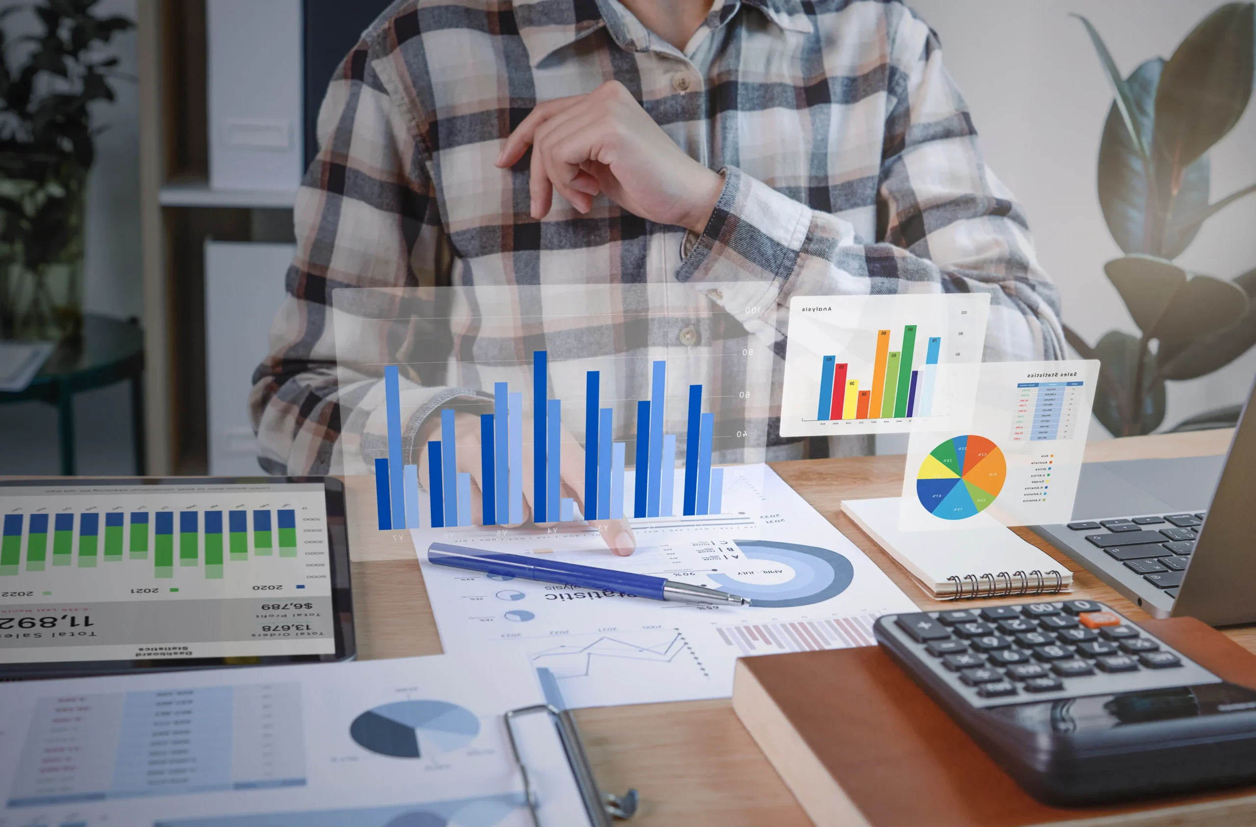 How Data-Driven Insights in a Customer Experience Dashboard Drive Business Success