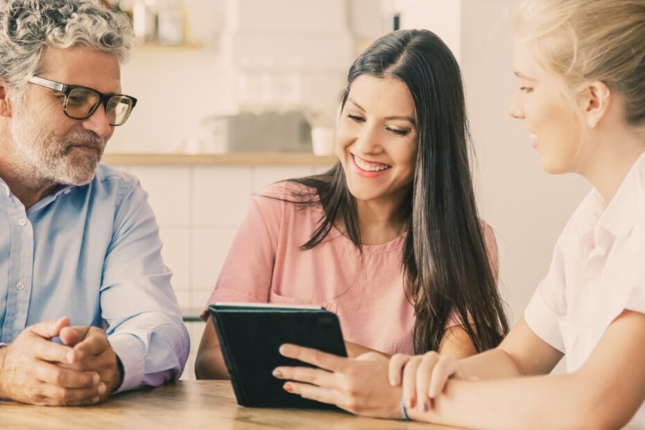 Top 10 Customer Communication Trends Reshaping Business Communication