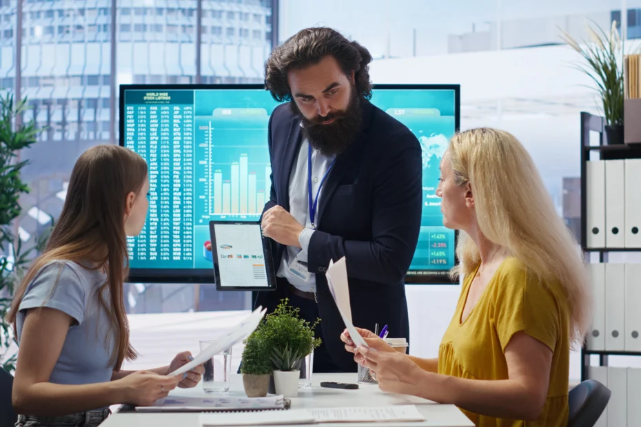 Transforming Customer Interactions with Unified Dashboards in Banking